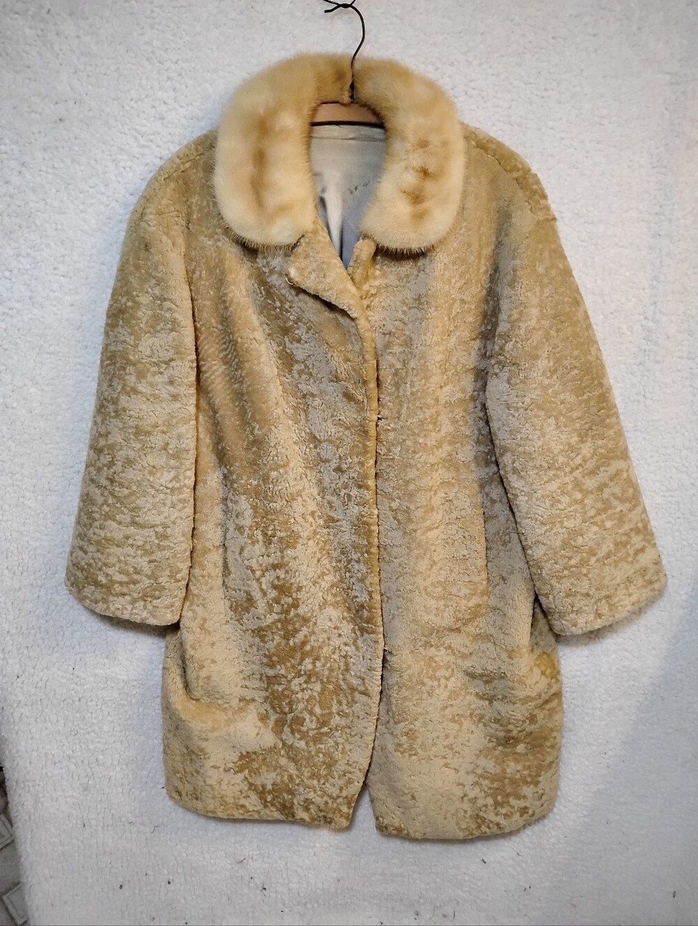 Vintage German Pelzhaus Ladies Fur Coat